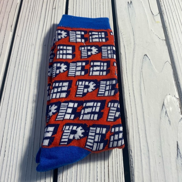 SOCKS 4 FOR 20 BUNDLES OF SOCKS - Picture 6 of 10